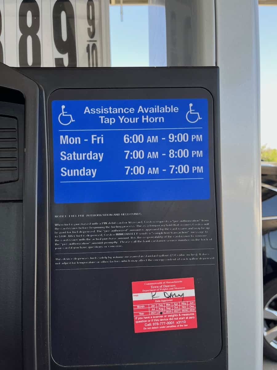 costco gas station hours on pump